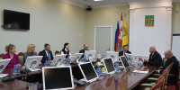 Олег Денисов встретился с делегацией из Беслана - Город Пенза