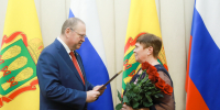 Олег Мельниченко отметил наградами лучших работников агропромышленного комплекса - Минсельхоз