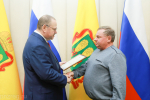 Олег Мельниченко отметил наградами лучших работников агропромышленного комплекса