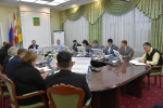 Денис Соболев подчеркнул важность участия управляющих компаний в программе "Мой двор - территория комфорта"