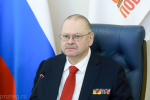 Олег Мельниченко призвал активнее внедрять в работу МФЦ современные цифровые услуги