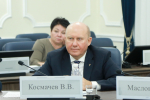 Олег Мельниченко призвал активнее внедрять в работу МФЦ современные цифровые услуги