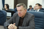 Олег Мельниченко призвал активнее внедрять в работу МФЦ современные цифровые услуги