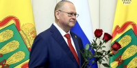 В День Конституции РФ губернатор Олег Мельниченко вручил пензенцам награды. Фоторепортаж - Penza-Post.Ru