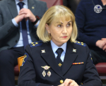 В День Конституции РФ губернатор Олег Мельниченко вручил пензенцам награды. Фоторепортаж