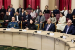 Губернатор Олег Мельниченко наградил Валерия Чуйкова за помощь СВО