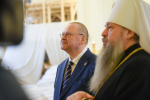 Олег Мельниченко осмотрел новые росписи Спасского кафедрального собора