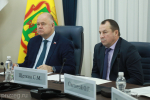 Олег Мельниченко подверг критике соблюдение сроков ремонтных работ в учреждениях образования