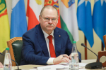 Олег Мельниченко поприветствовал участников окружной межведомственной комиссии по вопросам защиты населения и территорий от ЧС
