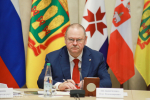 Олег Мельниченко поприветствовал участников окружной межведомственной комиссии по вопросам защиты населения и территорий от ЧС