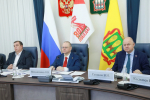 Губернатор поручил разработать проект дороги-дублера улицы Новоселов