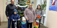 Первый зампред Правительства Пензенской области поздравил с наступающим Новым годом многодетную семью из Токмака - Правительство