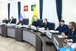 Олег Мельниченко потребовал усилить работу по благоустройству