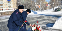 В день 83-й годовщины завершения Сталинградской битвы сотрудники следственного управления СК России по Пензенской области возложили цветы к Монументу воинской и трудовой Славы - Следственный комитет