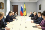 Олег Мельниченко провел встречу с делегацией из Харьковской области