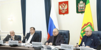 Олег Мельниченко поручил шире внедрять профобучение для школьников на предприятиях - Газета Наше Слово