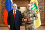 Олег Мельниченко вручил пензенцам награды в преддверии Дня защитника Отечества