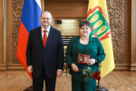 Олег Мельниченко вручил пензенцам награды в преддверии Дня защитника Отечества