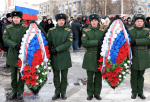 Олег Мельниченко возложил цветы к Монументу воинской и трудовой Славы в Пензе