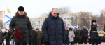 Олег Мельниченко почтил память героев у монумента воинской и трудовой Славы
