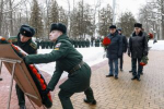 Олег Мельниченко вручил награды офицерам и сотрудникам ПАИИ