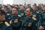 Олег Мельниченко вручил награды офицерам и сотрудникам ПАИИ