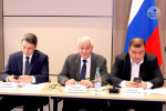 Олег Мельниченко и Ассоциация промышленников региона обсудили положение дел в отрасли. Как это было в лицах и образах