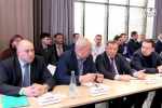 Олег Мельниченко и Ассоциация промышленников региона обсудили положение дел в отрасли. Как это было в лицах и образах