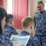 В Пензе сотрудники и военнослужащие Росгвардии оценили работы юных художников, посвященные Международному женскому дню - Росгвардия