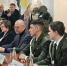 Олег Мельниченко со студентами и преподавателями колледжа||Фото автора - Пензенская Правда