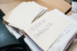 Травматолог оказывает помощь пациенту сразу
