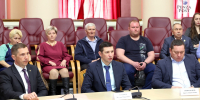 Олег Мельниченко поощрил работников ЖКХ за добросовестную работу на благо пензенцев. Фоторепортаж - Penza-Post.Ru