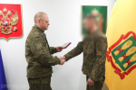 Олег Мельниченко вручил награды военнослужащим и росгвардейцам, несущим службу в зоне СВО