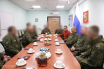 Олег Мельниченко вручил награды военнослужащим и росгвардейцам, несущим службу в зоне СВО