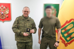 Олег Мельниченко вручил награды военнослужащим и росгвардейцам, несущим службу в зоне СВО