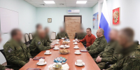 Губернатор вручил региональные награды военнослужащим и росгвардейцам, несущим службу в зоне проведения СВО - Правительство