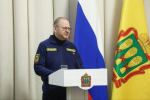 Олег Мельниченко вручил жилищные сертификаты и ключи от квартир жителям сельских территорий и работникам АПК