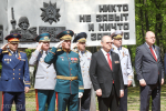 Олег Мельниченко почтил память сотрудников ПАИИ – участников Великой Отечественной войны