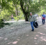Сотрудники Комитета по физической культуре, спорту и молодежной политике города Пензы приняли участие в общегородском субботнике по благоустройству территорий