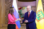 Олег Мельниченко вручил пензенцам государственные и региональные награды