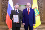Олег Мельниченко вручил пензенцам государственные и региональные награды