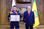 Олег Мельниченко вручил пензенцам государственные и региональные награды