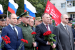 Олег Мельниченко почтил память погибших в Великой Отечественной войне. Фоторепортаж
