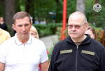 Мельниченко посетил парк Белинского и поддержал идею увековечения памяти Александра Самокутяева. Фоторепортаж