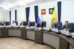 Олег Мельниченко потребовал от глав муниципалитетов держать вопросы благоустройства на жестком контроле