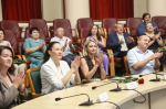 Олег Мельниченко вручил награды лучшим работникам торговли