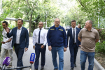 Олег Мельниченко обсудил с жителями домов на улице Кирова комплексное благоустройство двора