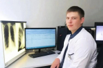 Олег Мельниченко: с начала года в медучреждения региона трудоустроились более 100 молодых специалистов