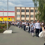 Андрей Евдошенко принял участие в торжественной линейке в Неверкино