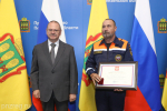 Олег Мельниченко поблагодарил отличившихся в труде пензенцев за работу на благо региона